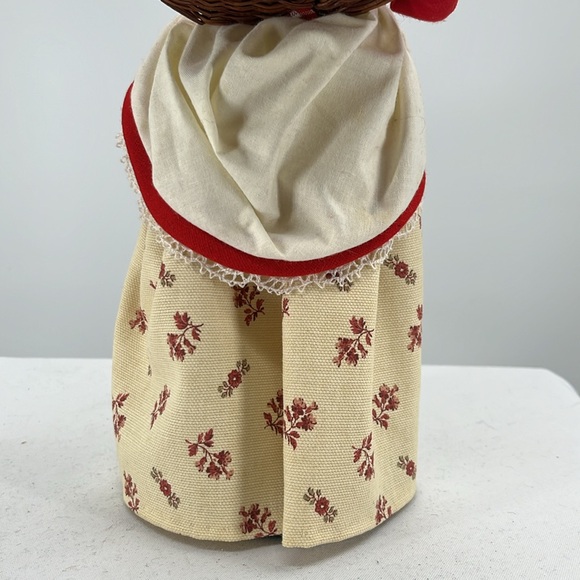 Byers Choice Caroler “Traditional Woman” (Blonde) 13” - Picture 7 of 8